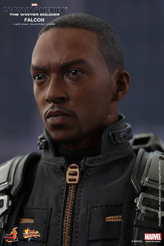 Illustration for article titled Hot Toys' New The Winter Soldier Falcon Figure